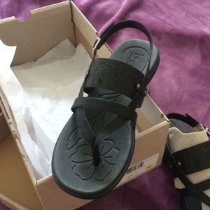 BOC New in box Akela sandals!🌸